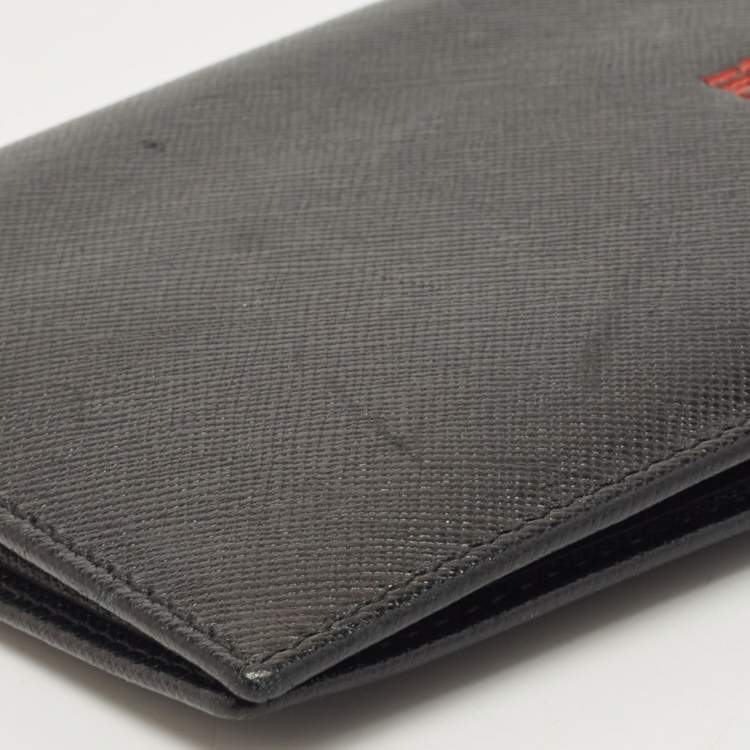 Pre Owned Carolina Herrera Black Leather CH Logo Bifold Wallet