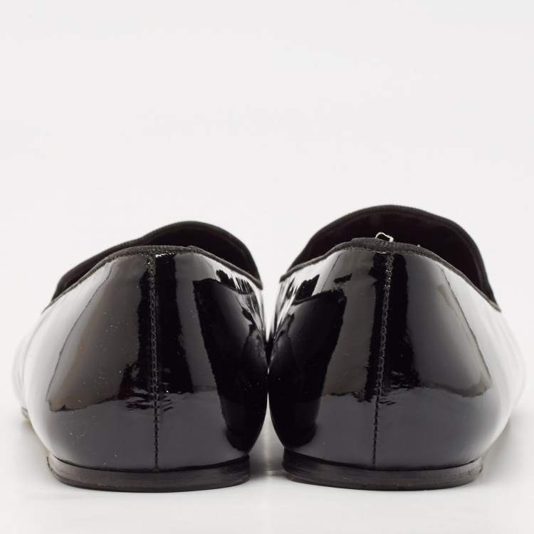 Pre Owned Carolina Herrera Black Patent Leather Smoking Slippers Size 39