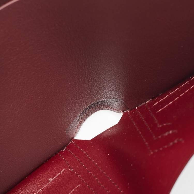 Pre Owned Cartier Maroon Leather Must De Cartier 6CC Bifold Wallet
