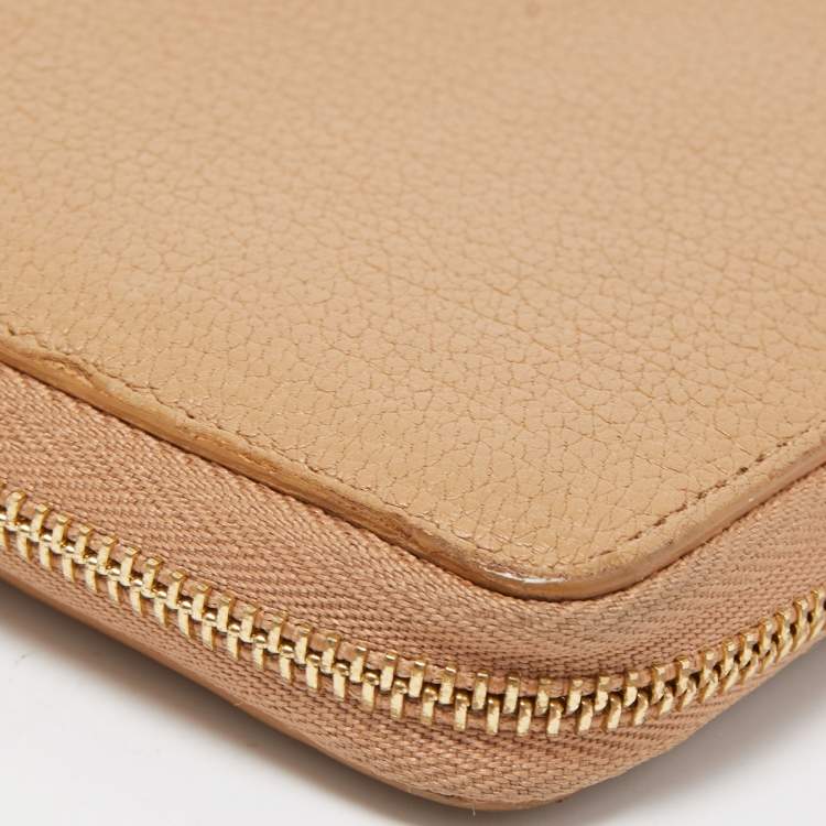 Pre Owned Celine Beige Leather Medium Zipped Around Wallet