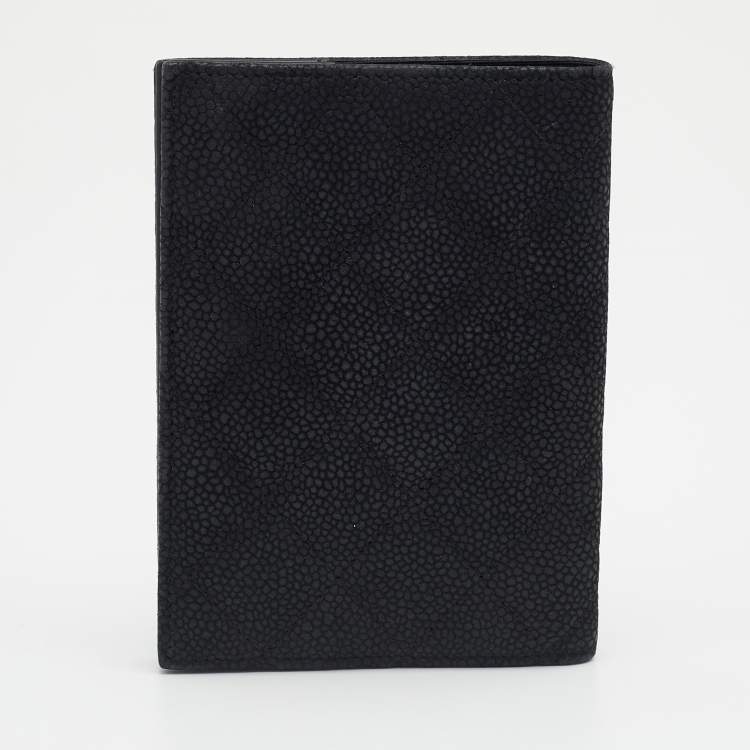 Pre Owned Chanel Black Quilted Caviar Leather CC Passport Holder