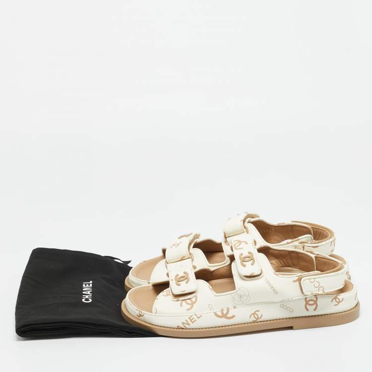 Pre Owned Chanel White Leather Dad Flat Sandals Size 38.5