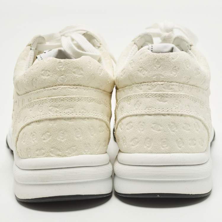Pre Owned Chanel CC Size 41 Cream Suede Lace Up Sneakers