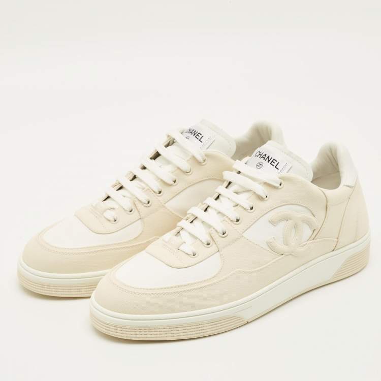 مملوكة مسبقًا Chanel CC Size 46 White/Cream Leather and Canvas  Low Top Sneakers 