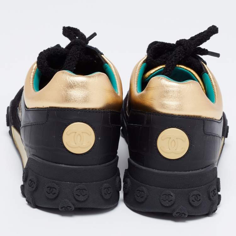 Pre Owned Chanel Black/Gold Leather and Suede CC Low-Top Sneakers Size 41.5