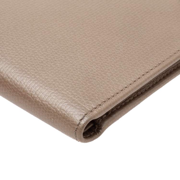 Pre Owned Chanel Metallic Beige Leather Bifold Wallet