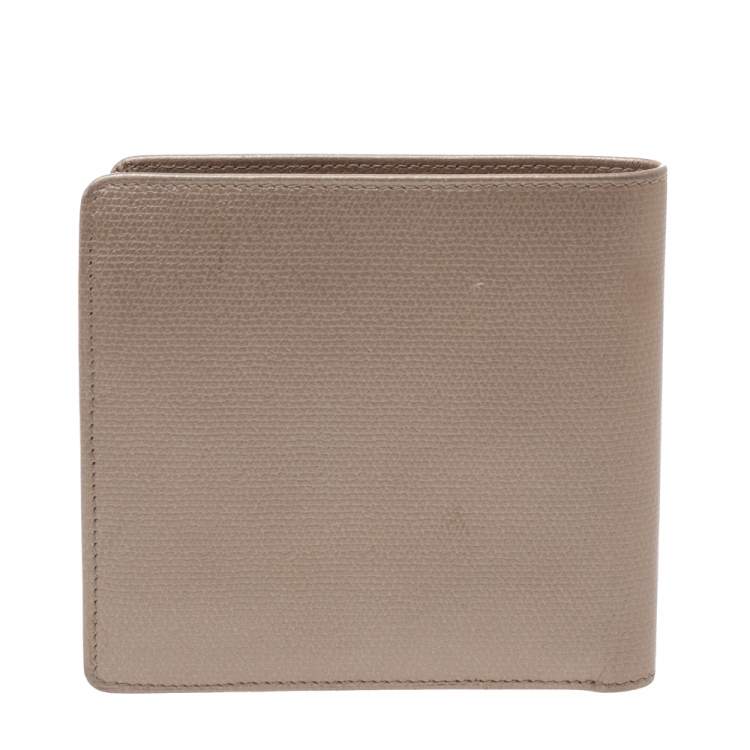 Pre Owned Chanel Metallic Beige Leather Bifold Wallet