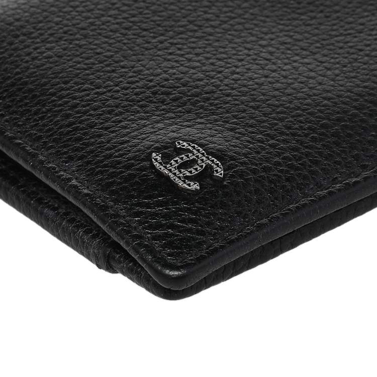 Pre Owned Chanel Black Caviar Leather Bifold Wallet