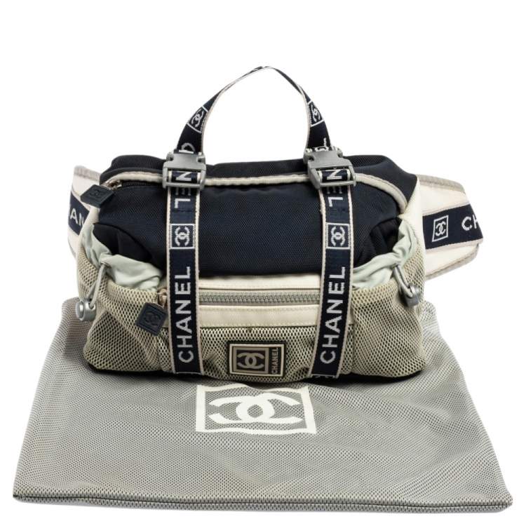 Pre Owned Chanel Navy Blue/White Nylon and Mesh Vintage CC Belt Bag