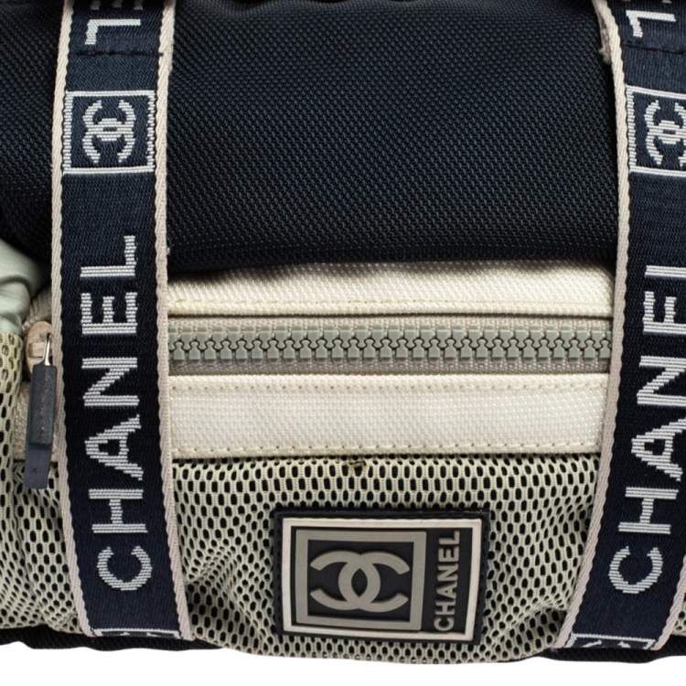 Pre Owned Chanel Navy Blue/White Nylon and Mesh Vintage CC Belt Bag