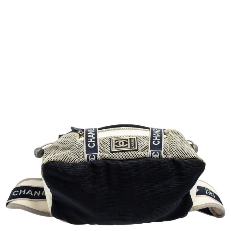 Pre Owned Chanel Navy Blue/White Nylon and Mesh Vintage CC Belt Bag