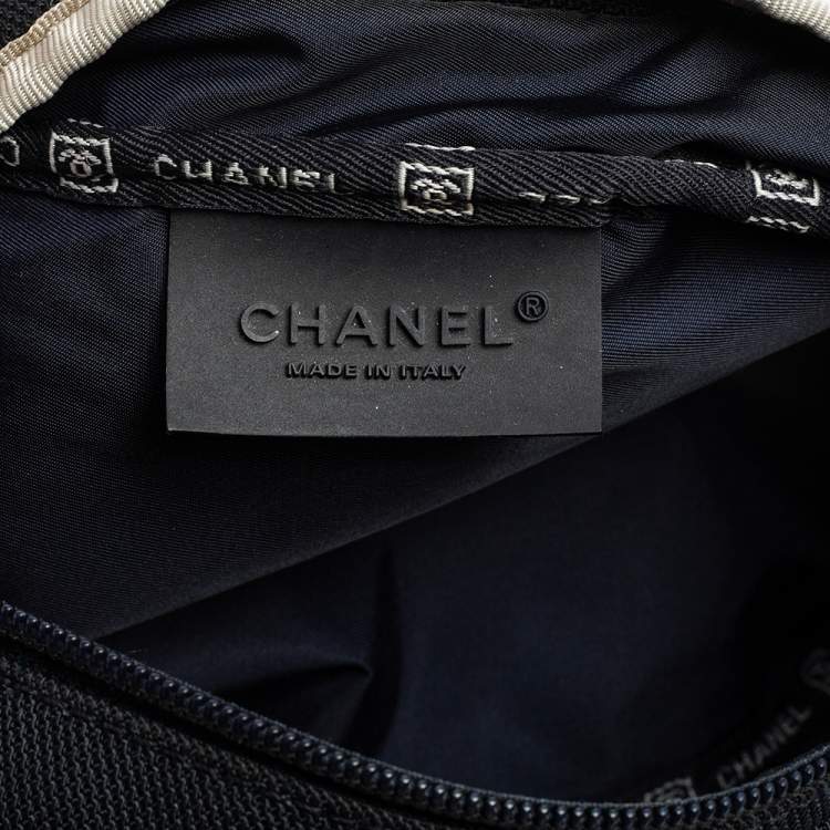 Pre Owned Chanel Navy Blue/White Nylon and Mesh Vintage CC Belt Bag