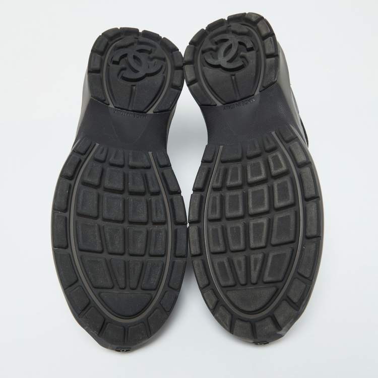 Pre Owned Chanel Black Mesh and Leather CC Low Top Sneakers Size 41.5