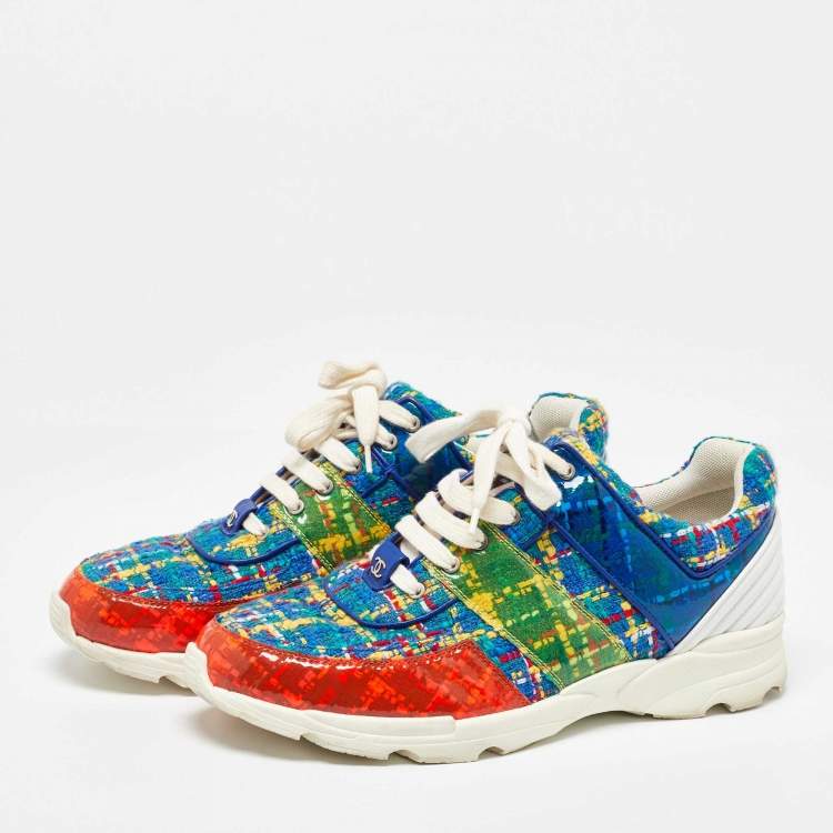Pre Owned Chanel Multicolor Tweed and Leather CC Low Top Sneakers Size 43