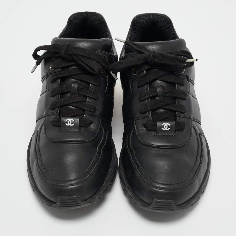 Pre Owned Chanel Black/White Leather CC Low Top Sneakers Size 42