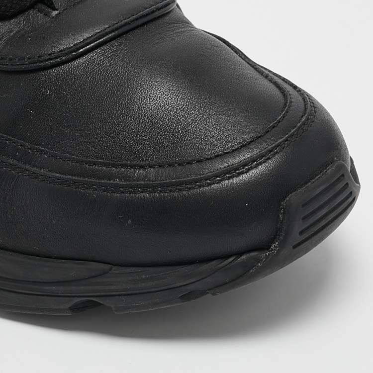 Pre Owned Chanel Black/White Leather CC Low Top Sneakers Size 42