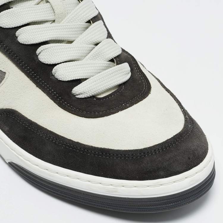 Pre Owned Chanel Black/Off White Suede Interlocking CC Logo Low Top Sneakers Size 39