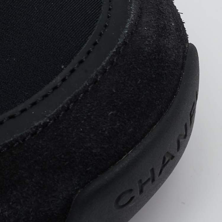 Pre Owned Chanel Black Leather and Suede CC Lace Up Sneakers Size 44