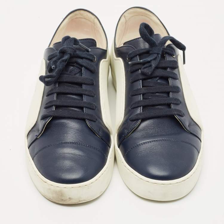 Pre Owned Chanel Navy Blue/White Leather and Rubber CC Low Top Sneakers Size 41.5