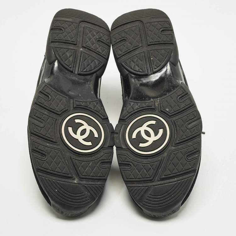 Pre Owned Chanel CC Size 42 Black Suede and Tweed Lace Up Sneakers