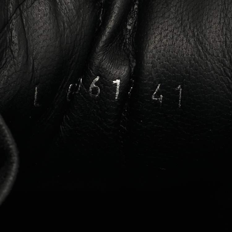 مملوكة مسبقًا حذاء رياضي شانيل سي سي كانفاس وجلد سويدي بلونين مقاس 41مرتفع من أعلى 