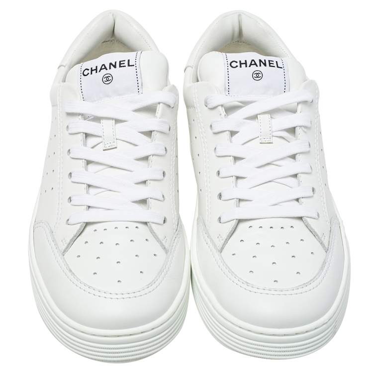 Pre Owned Chanel White Leather Lace Up Sneakers Size 42