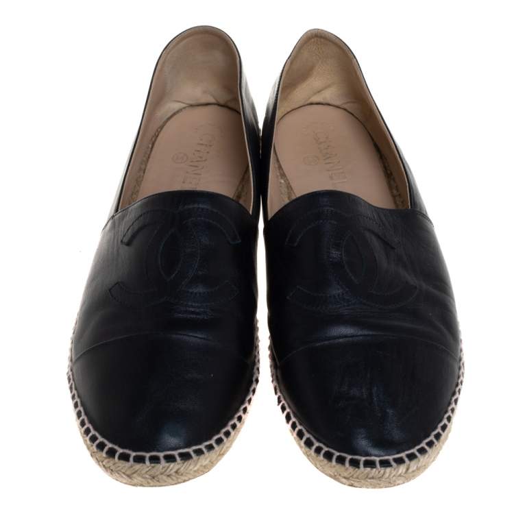 Pre Owned Chanel Black Leather CC Slip On Espadrilles Size 45