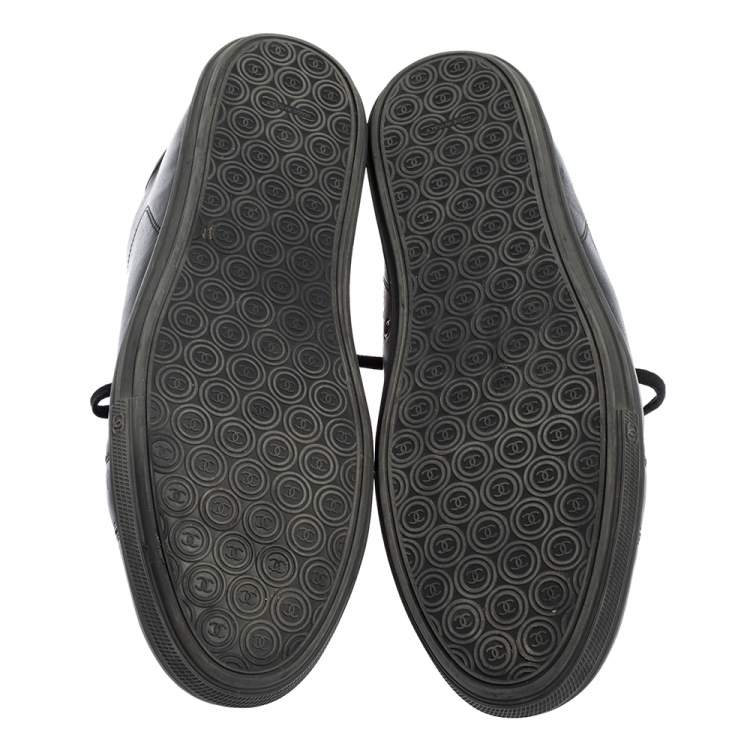 Pre Owned Chanel Black Leather CC Low Top Sneakers Size 44