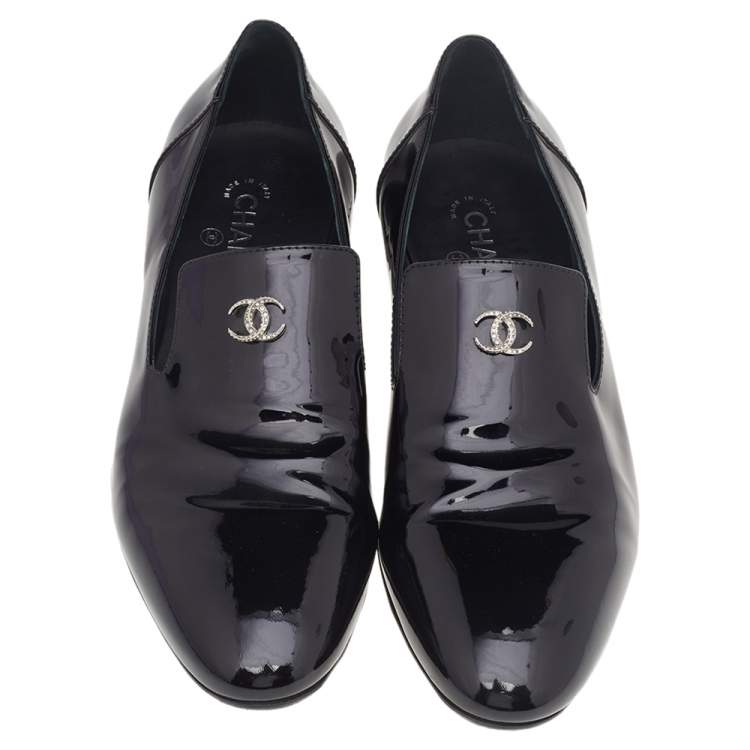 Pre Owned Chanel Black Patent Leather CC Smoking Slippers Size 42