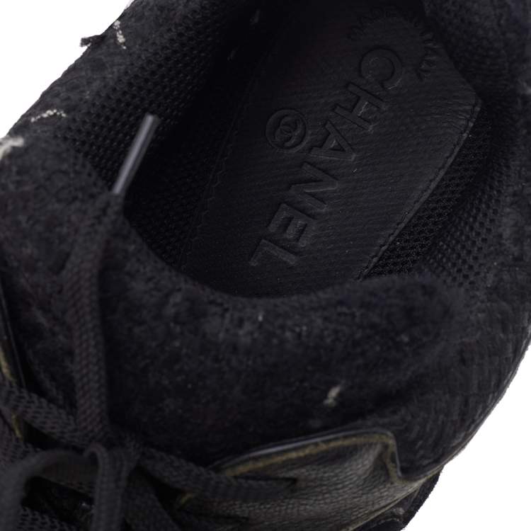Pre Owned Chanel Black Tweed And Suede CC Low Top Sneakers Size 41