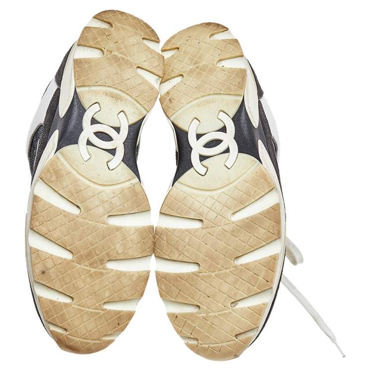 Pre Owned Chanel Grey-White Canvas, Suede And Leather CC Low Top Sneakers Size 41