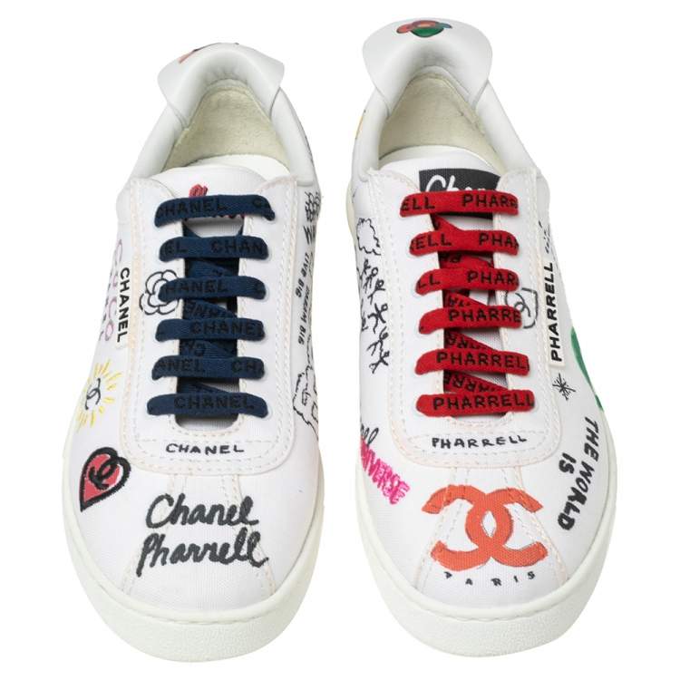 Pre Owned Chanel x Pharrell White Canvas Graffiti Low-Top Sneakers Size 41