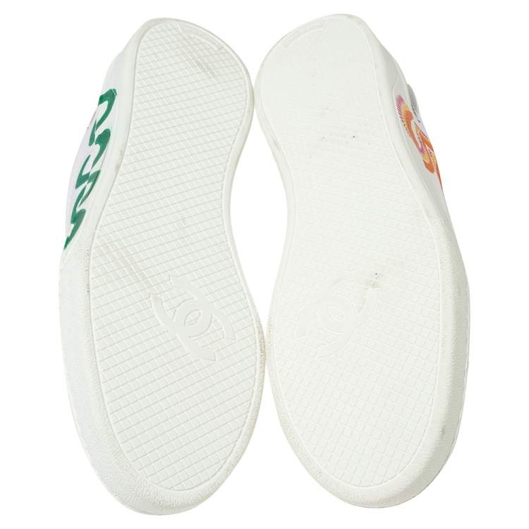 Pre Owned Chanel x Pharrell White Canvas Graffiti Low-Top Sneakers Size 41