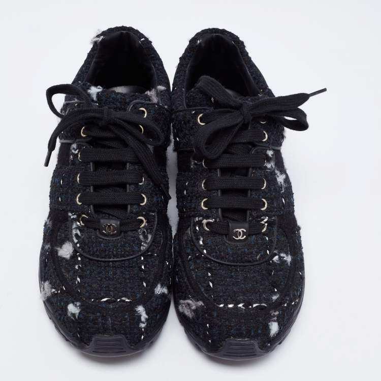 Pre Owned Chanel Black Tweed and Leather Low Top Sneakers Size 41