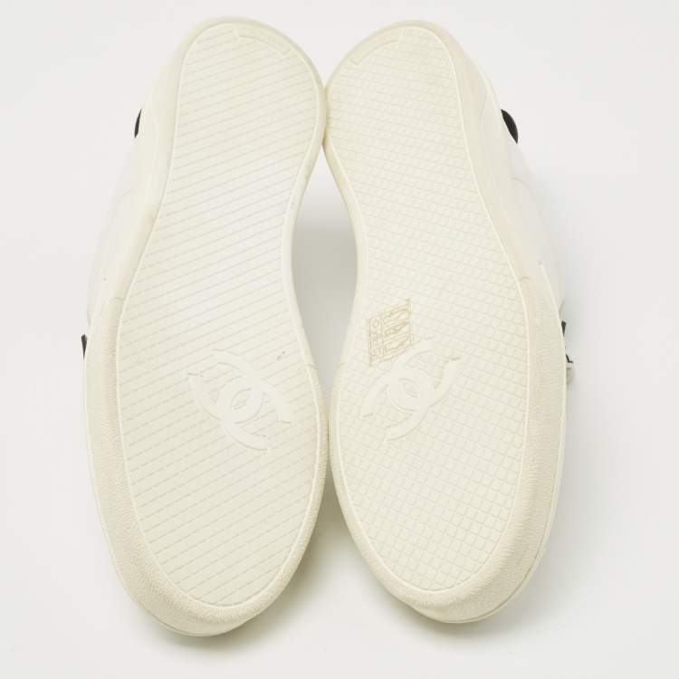 Pre Owned Chanel White Leather Interlocking CC Logo Low Top Sneakers Size 41.5