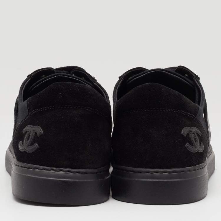 Pre Owned Chanel Black Leather and Canvas CC Low Top Sneakers Size 41