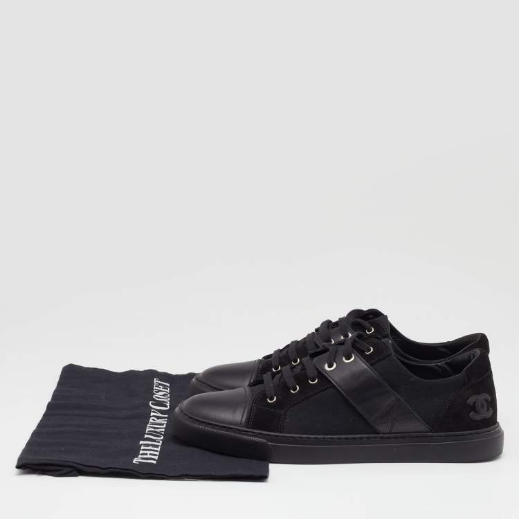 Pre Owned Chanel Black Leather and Canvas CC Low Top Sneakers Size 41