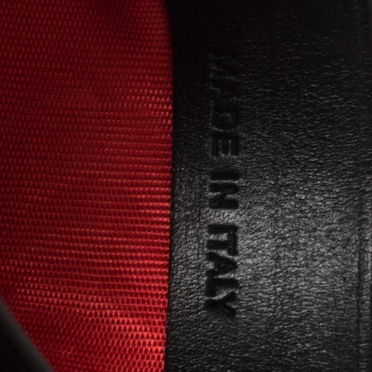 Pre Owned Christian Louboutin Black Leather Studded Kios Card Holder
