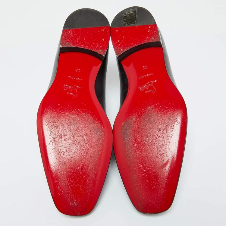 مملوكة مسبقًا Christian Louboutin Black Leather Loafers Size 39