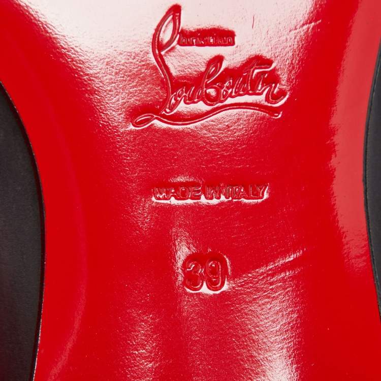 مملوكة مسبقًا Christian Louboutin Black Leather Loafers Size 39