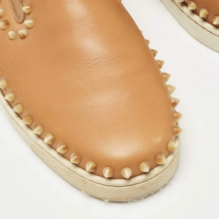 Pre Owned Christian Louboutin Brown Leather Pik Boat Slip On Sneakers Size 42