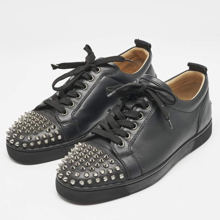 Pre Owned Christian Louboutin Black Leather Louis Junior Spikes Low Top Sneakers Size 39