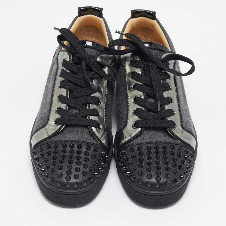 مملوكة مسبقًا Christian Louboutin Black/Grey Leather and Fabric Louis Junior Spikes Sneakers Size 41