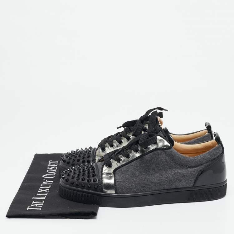 مملوكة مسبقًا Christian Louboutin Black/Grey Leather and Fabric Louis Junior Spikes Sneakers Size 41