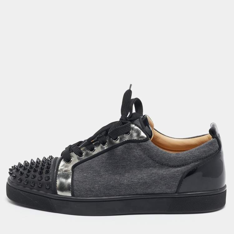 مملوكة مسبقًا Christian Louboutin Black/Grey Leather and Fabric Louis Junior Spikes Sneakers Size 41