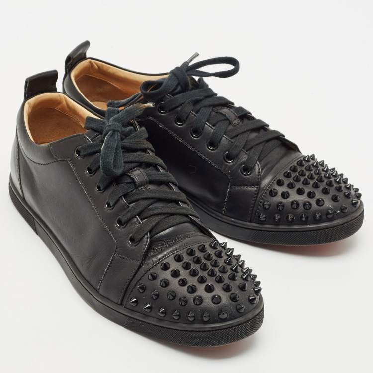 Pre Owned Christian Louboutin Black Leather Louis Junior Spikes Low Top Sneakers Size 40.5