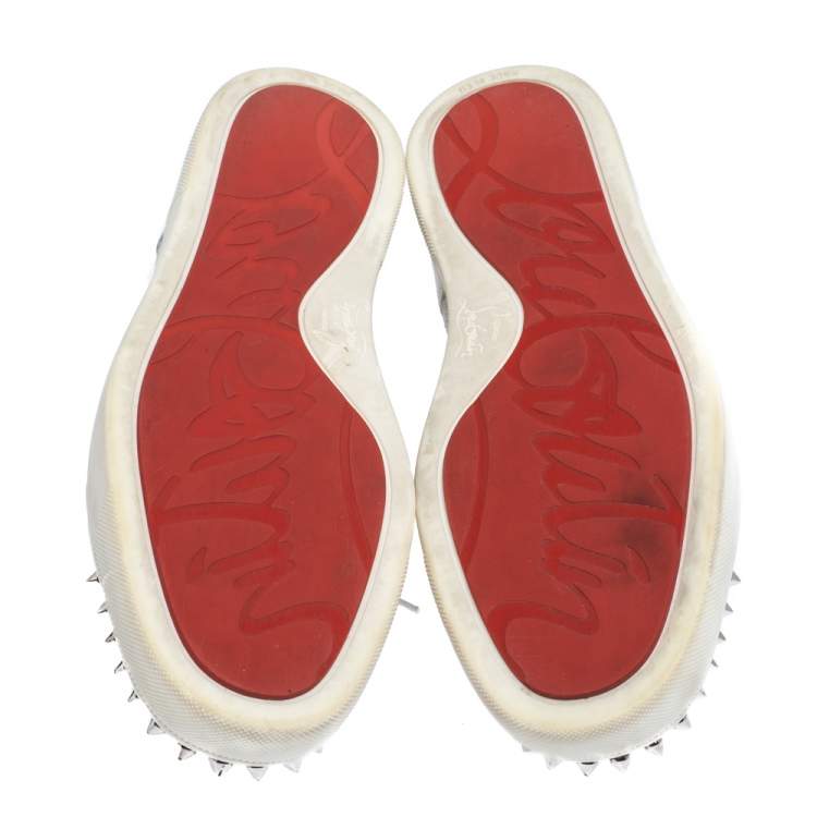 مملوكة مسبقًا Christian Louboutin White Leather And Mesh Louis Junior Spikes Sneakers Size 41.5