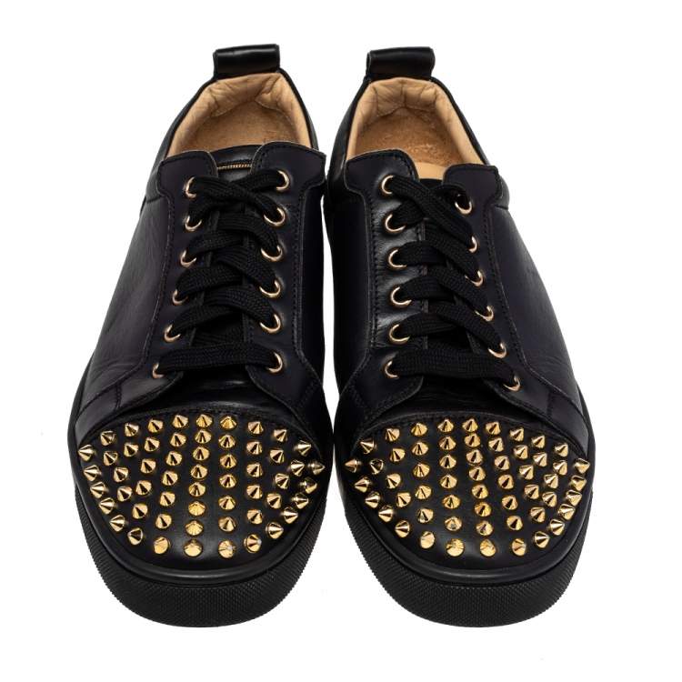 مملوكة مسبقًا Christian Louboutin Black Leather Louis Junior Spike Low Top Sneakers Size 42