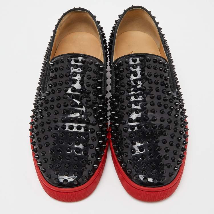 مملوكة مسبقًا Christian Louboutin Black Patent Denim Roller Boat Spike Sneakers Size 42.5