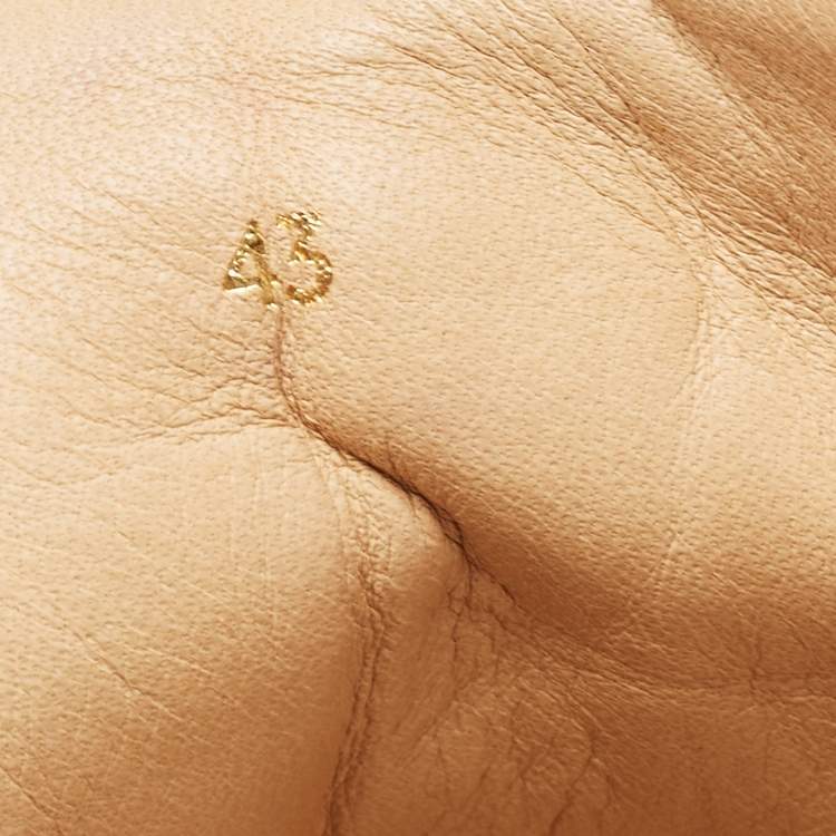 مملوكة مسبقًا Christian Louboutin White Leather High Top Sneakers Size 43